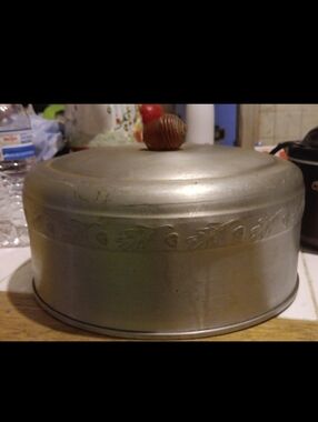 1950s West Bend Aluminum cake keeper with a wooden acorn knob handle